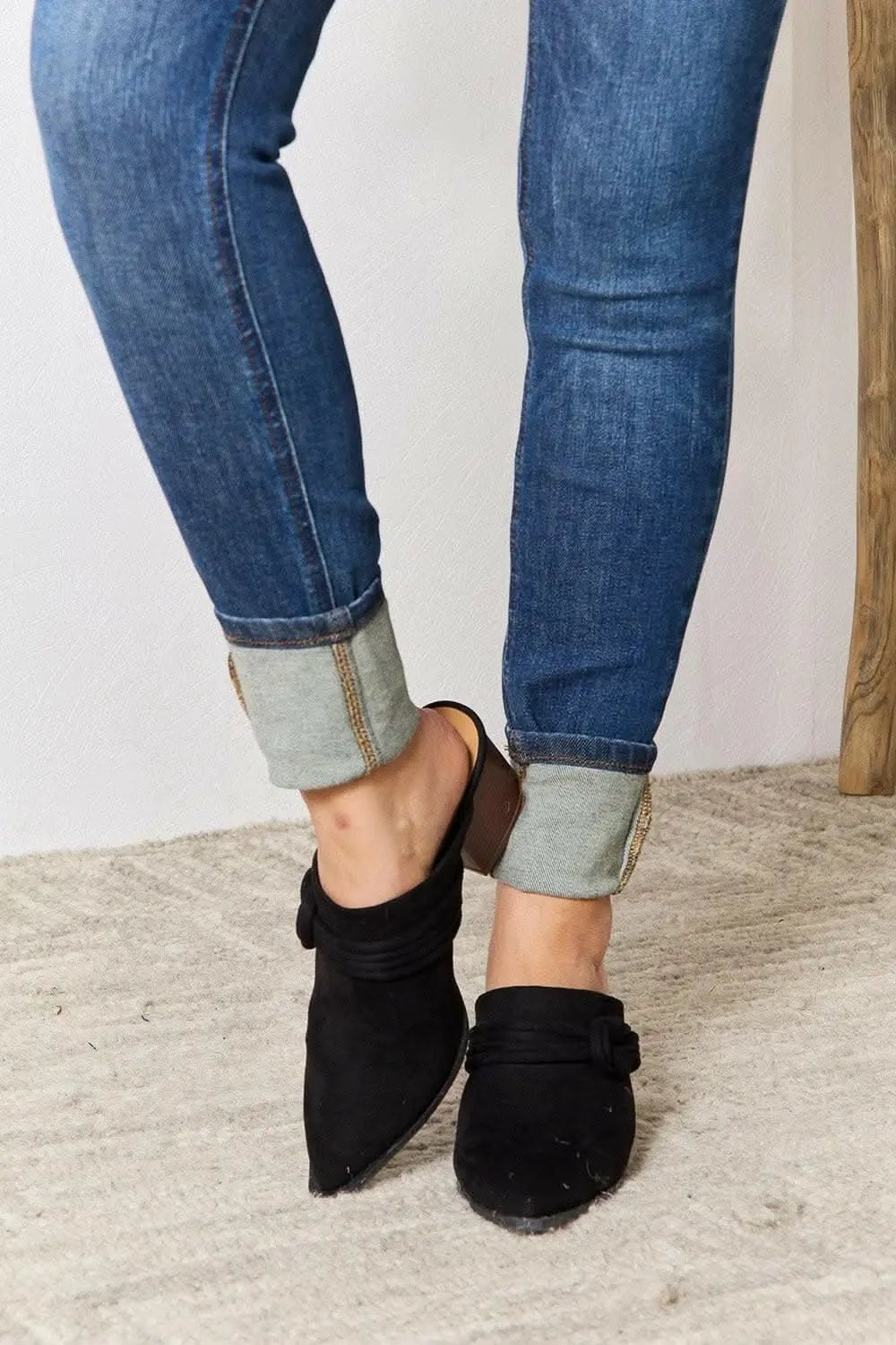 Sophisticated braided mid-heel mules - Love Salve